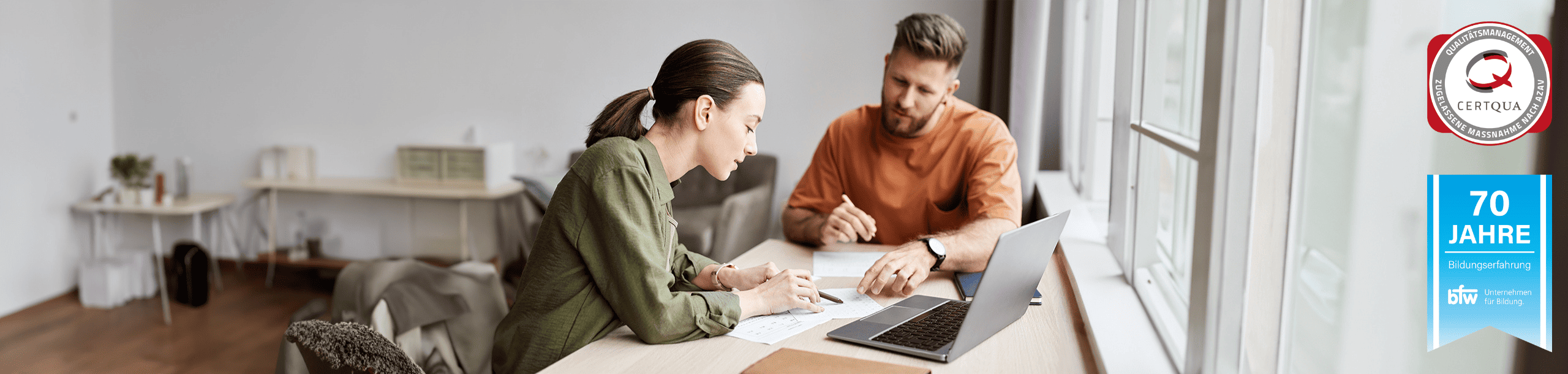 Kommen Sie zum bfw und absolvieren Sie die Berufsvorbereitung Bewerbung und Coaching