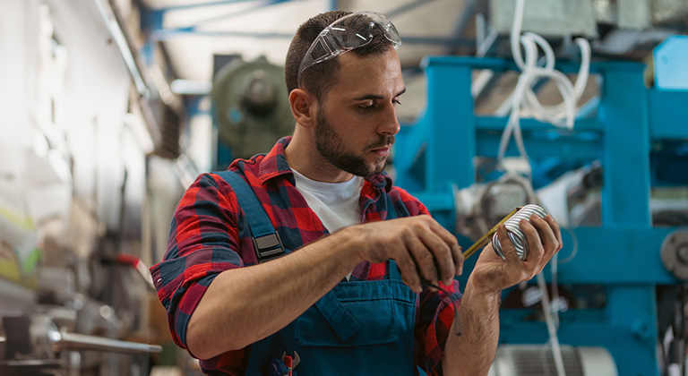 Bfw berufsbild Feinwerkmechaniker in