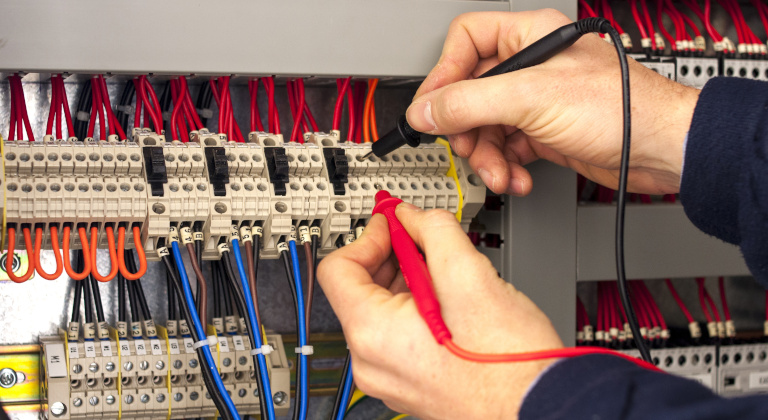 Umschulung industrieelektriker